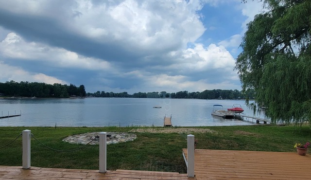Sunny Dock Rentals LLC- Barefoot Beach Bungalow