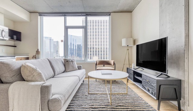 Sunny Downtown Bellevue 1BR w/Lounge & Gym, near Shops, by Blueground