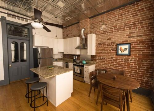 Sunny Downtown Condo above the Coffee Shop