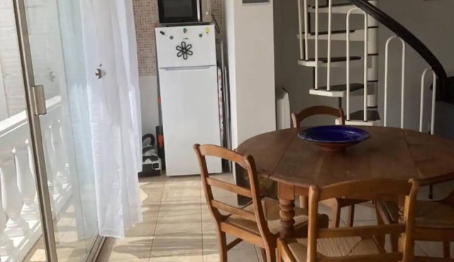 Sunny duplex, courtyard, quiet, sunny