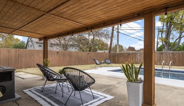 Sunny Escape Complete Reno W/Pool
