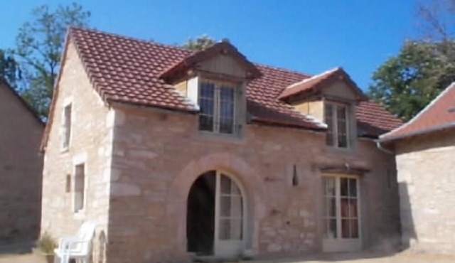 Sunny family house with private terrace, pool and activities for all ages