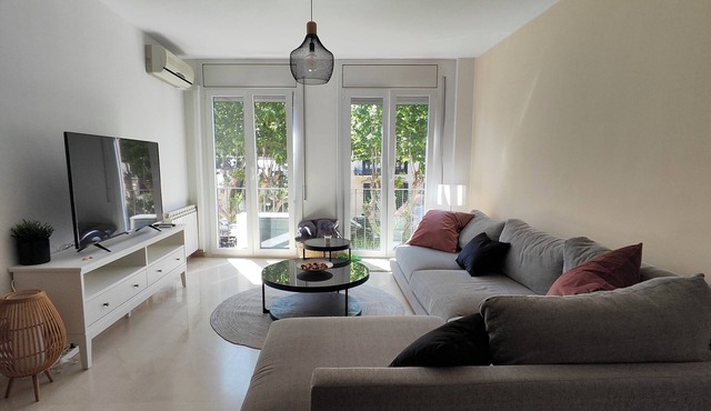 Sunny flat near the beach