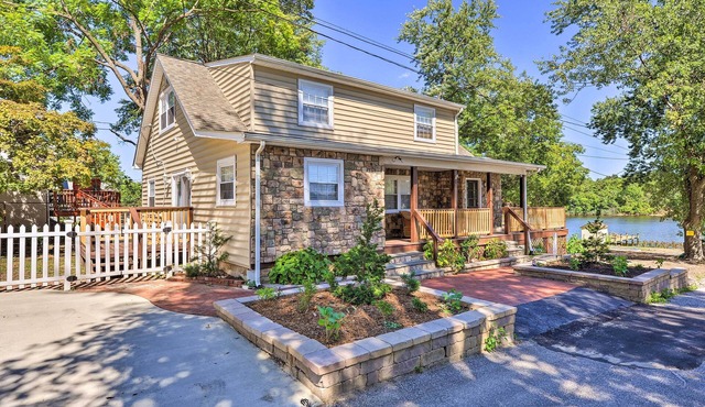 Sunny Glen Burnie Home - On-Site Water Access