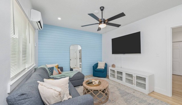 Sunny Haven #619: 1BR Townhome in Fort Walton