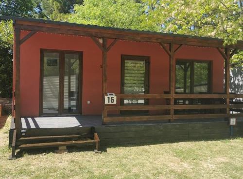 Sunny Home 16 - rodzinny domek w Dalmacji