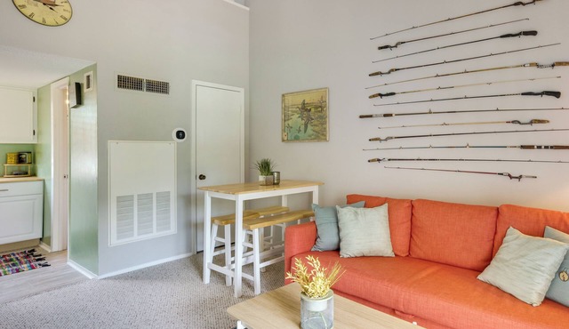 Sunny Huntsville Retreat w/Boat Launch Access!