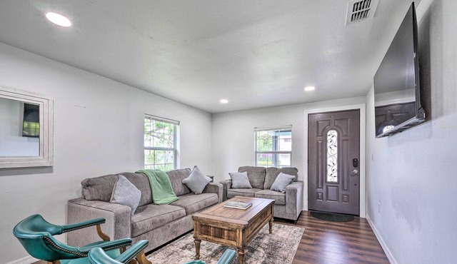 Sunny Lake Wales Retreat ~ 11 Mi to Legoland!
