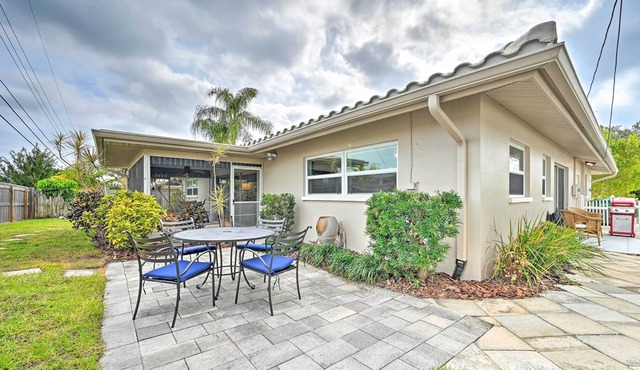 Sunny Largo Retreat: 4 Mi from Indian Rocks Beach!