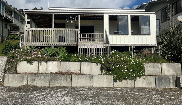 Sunny Leith 90 Mile Beach