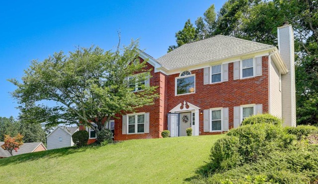 Sunny Lithonia Home ~ 7 Mi to Stone Mountain Park!