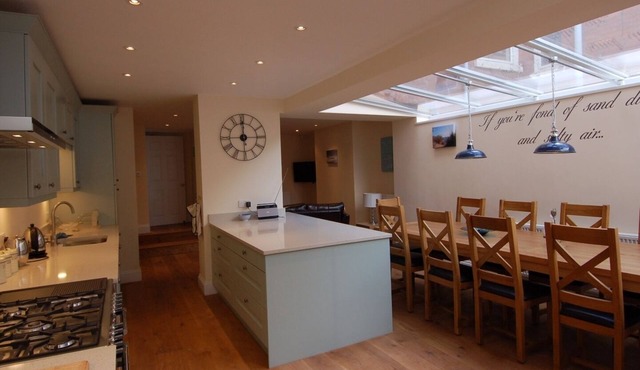 SUNNY MOUNT, family friendly, country holiday cottage in Teignmouth