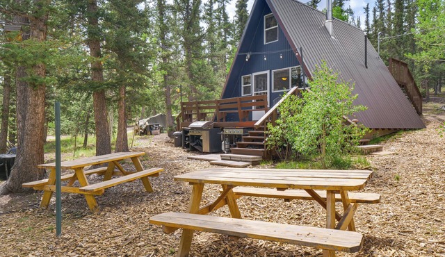 Sunny ‘Muddy Moose’ Cabin w/Fire Pit & Mtn Views!