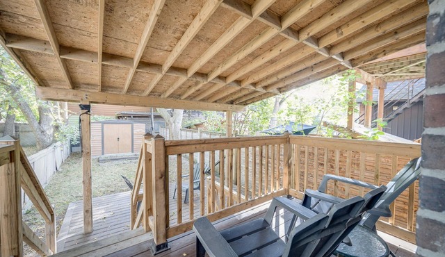 Sunny Multi Level House Close To Beach!