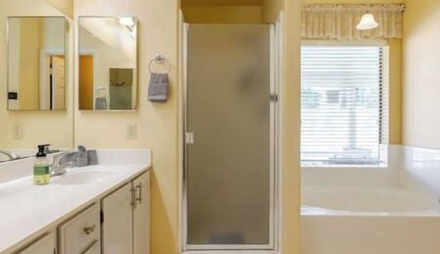 Sunny Oasis 4BR Pool Home with Game Room
