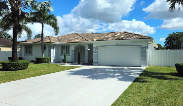 Sunny Oasis with Private Pool, Sunny Oasis with Private Pool