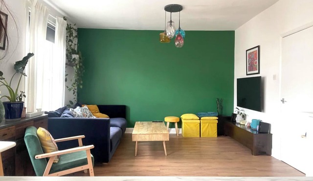 Sunny One bedroom flat in the heart of Hackney