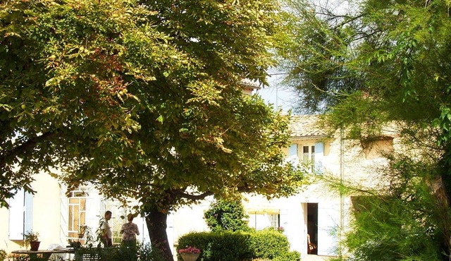 Sunny Provence Home with Terrace