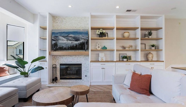Sunny Remodeled Home In Tujunga next to Universal Studio