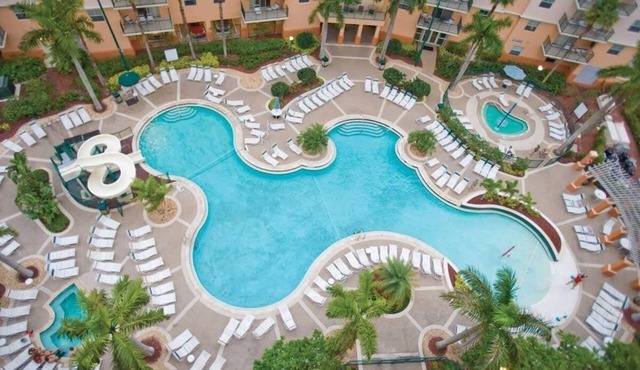 Sunny Retreat in Pompano Beach! 2BR @ Palm Aire