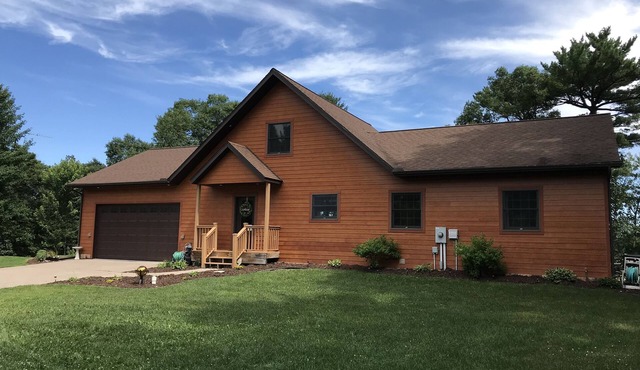 Sunny's Landing 3000 SF home on Prairie Lake