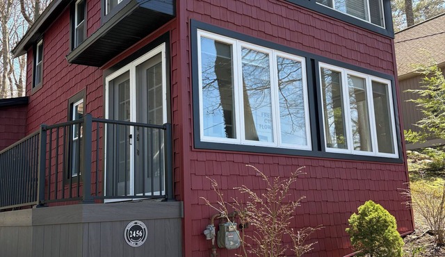 Sunny Side Up, a Four Season Lakefront Retreat with Dock on Findley Lake.