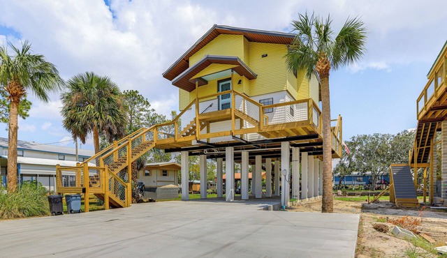 'Sunny Side Up' Canal-Front Getaway w/Dock!