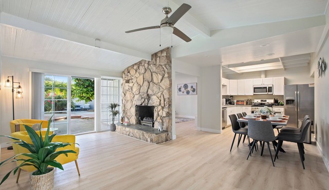 Sunny SoCal Escape: 3BR/2BA Bright home with pool