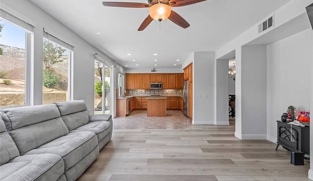 Sunny SoCal Retreat - 5BR Home in Moreno Valley