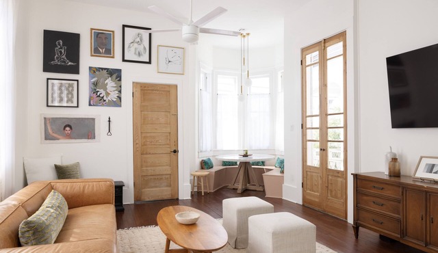 Sunny Spacious Garden District Home