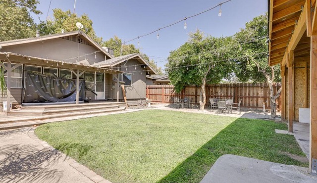 Sunny Turlock Cottage Walk to Downtown!