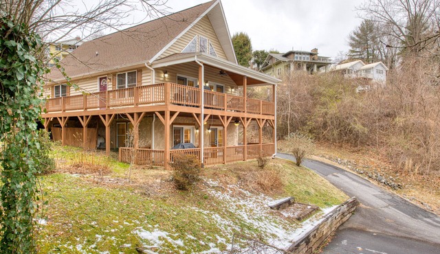 Sunny two-level home near the lake with free WiFi, AC, pool & skylights on deck