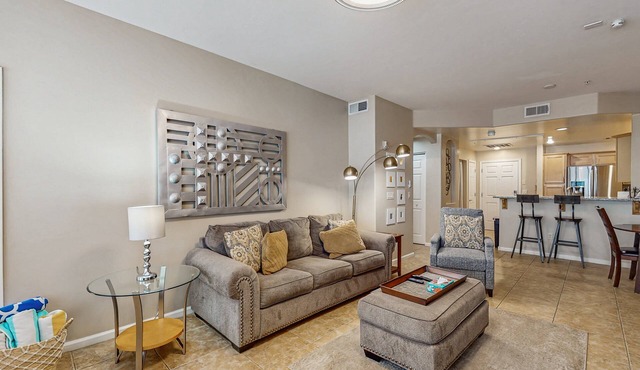 Sunny Vibes & Cozy Stays in the Heart of North Scottsdale.
