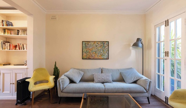 Sunny & Vibrant home in prime Newtown location