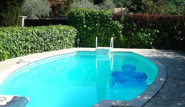 Sunny Villa Stay in Nyons