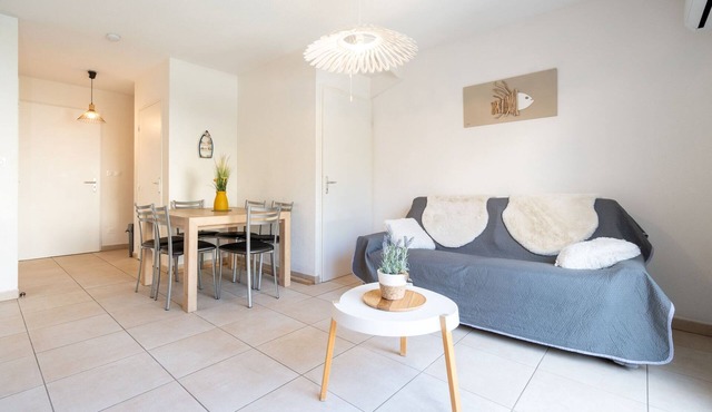 Sunny Villa Stay in Sérignan