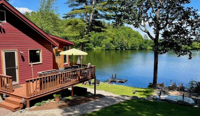 Sunny Waterfront Cottage with Boats and Fun Lake Toys!