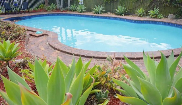 Sunnybank Resort Style Room