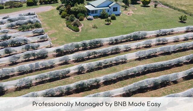 Sunnycrest - Country Farmhouse among the Orchards