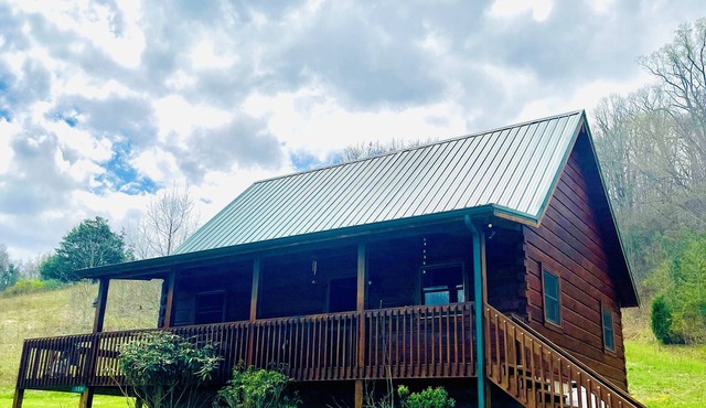 Sunnyside Cabin on the Doe River