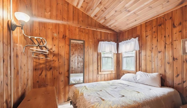 Sunnyside Combined 12BR 5BA Lakefront Retreat