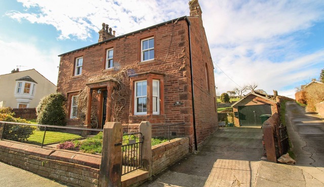 Sunnyside, Lazonby - a cottage that sleeps 6 guests in 3 bedrooms