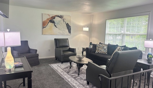 Sunnyside Suite in peaceful Cambridge Springs
