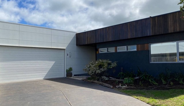 Sunnyside - Surf Side, Linen and Wifi included