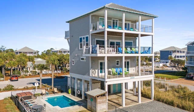 Sunnyside Up: Steps to the Beach, Great views, Private pool, Pet friendly