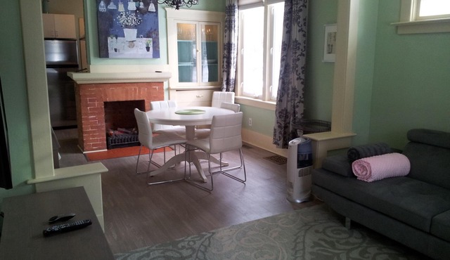 Sunnyside Urban Cottage Oasis 2