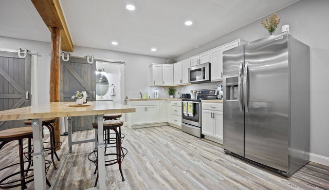 Sunrise Acres - Barndominium