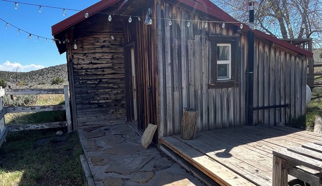 Sunrise Cabin in Lapoint
