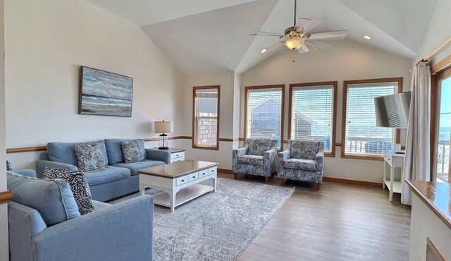 Sunrise Cottage- Excellent Ocean Views- Steps to Beach- Community Pool