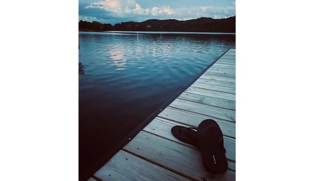 Sunrise Deck and Boat Slip. Peace and Fun!